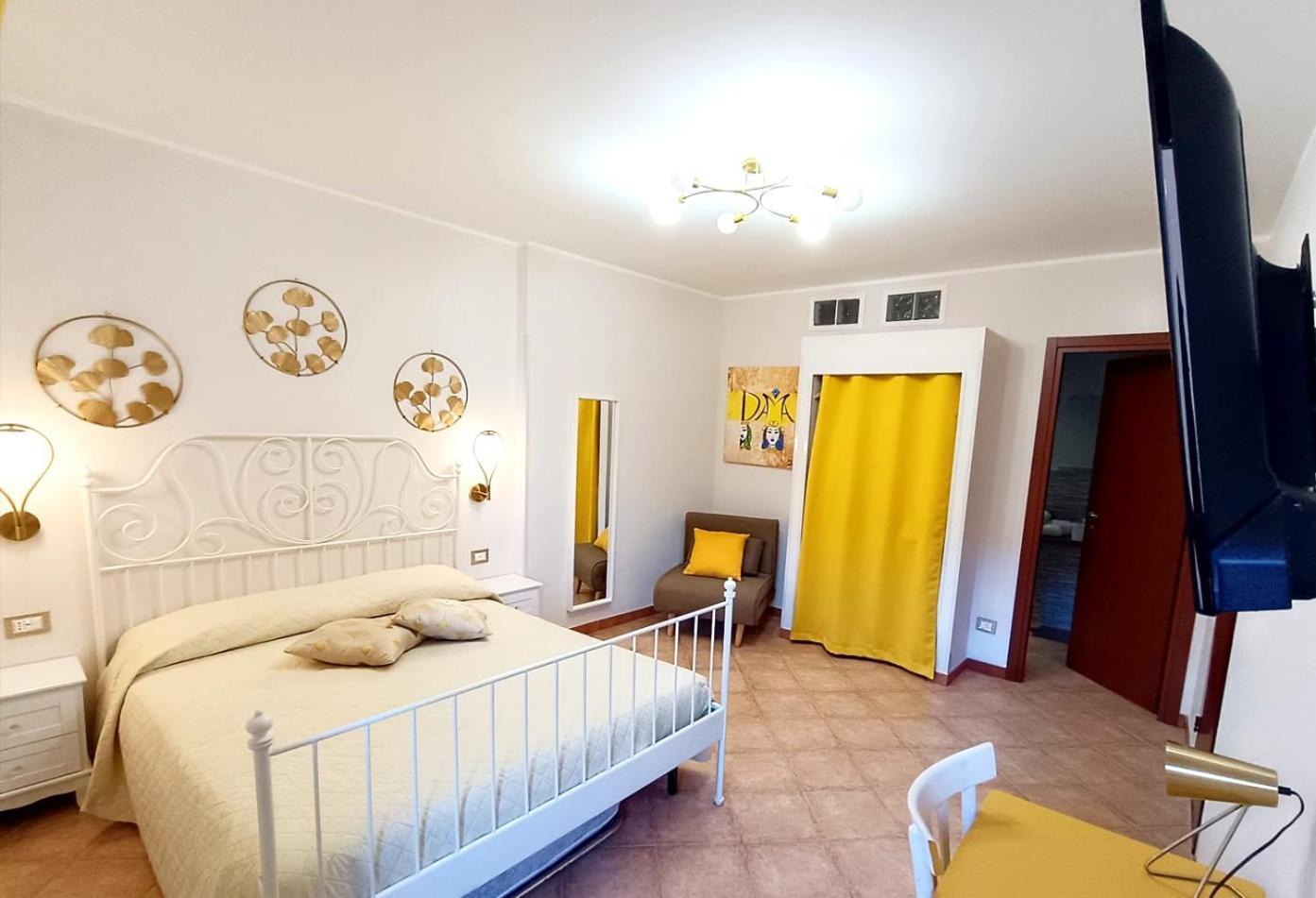Dama Bed & Breakfast *