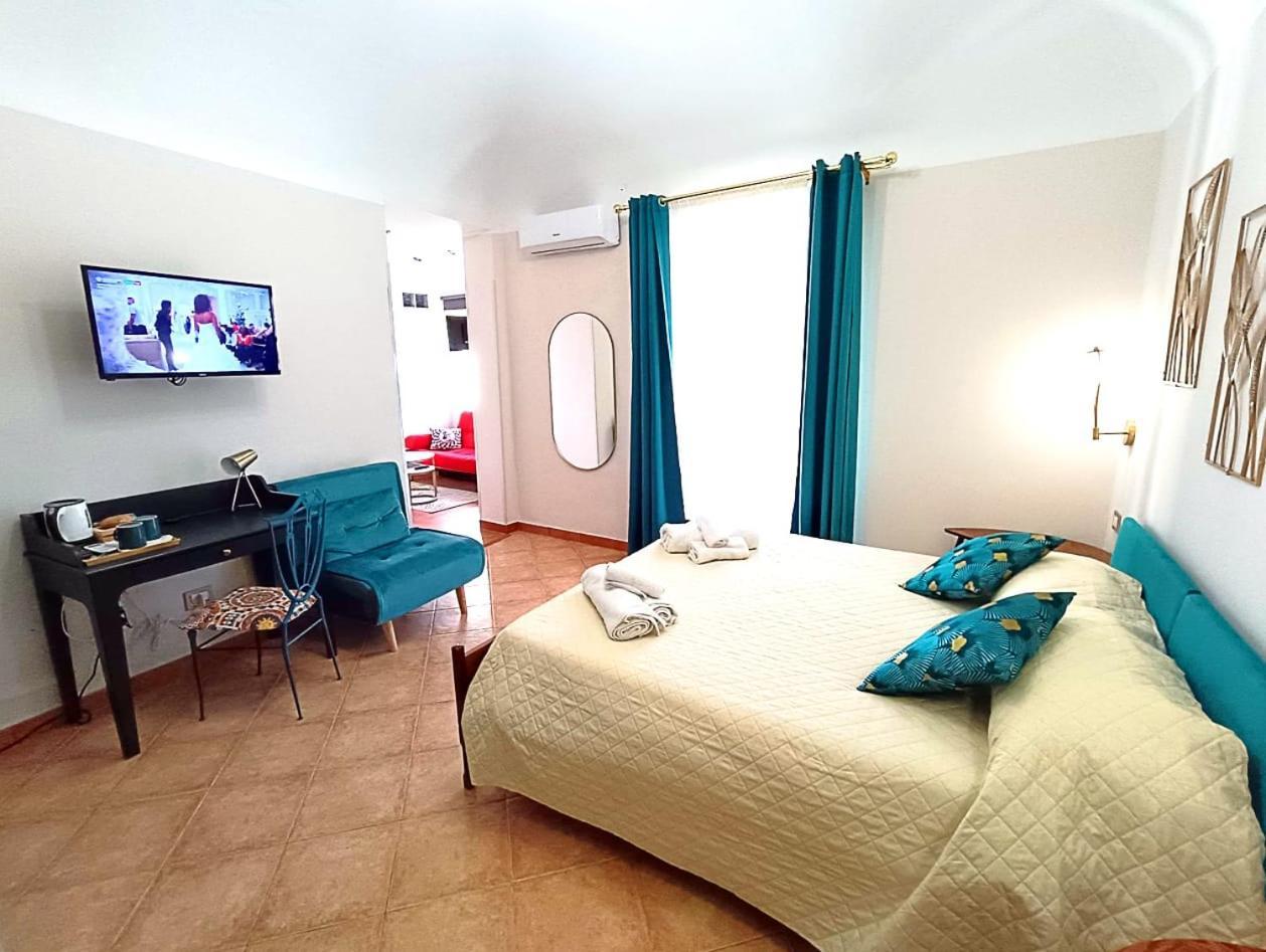 Dama Bed & Breakfast *